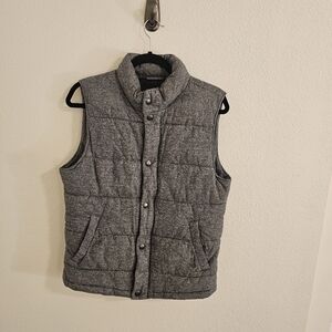 Banana Republic gray and black vest size S